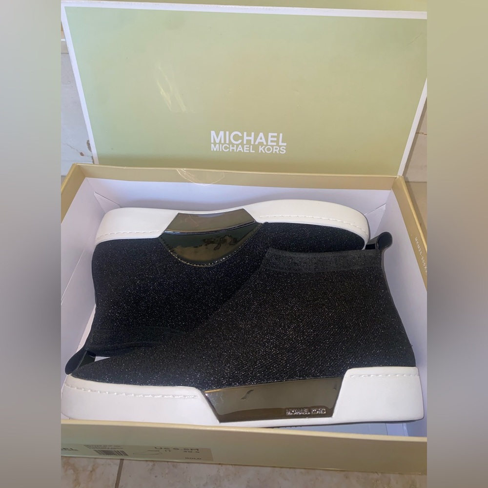 Michael kors GROVER SLIP ON METALLIC STRETCH FABRIC black/ gold size 9.5 women - Picture 2 of 7